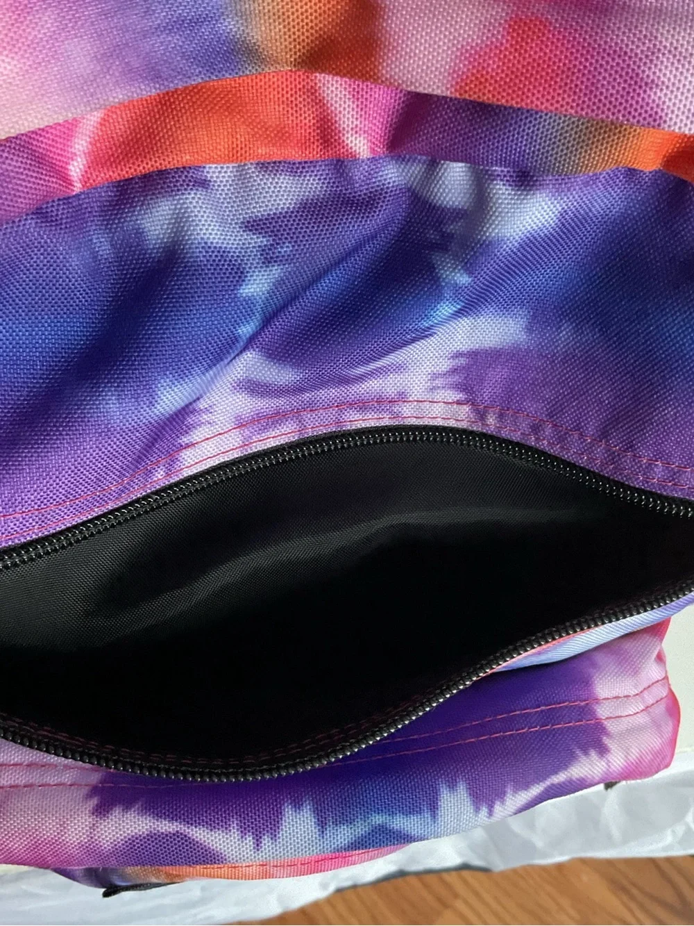 Jansport vibrant tie
